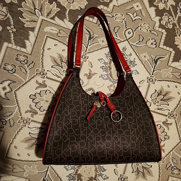 Calvin Klein NWOT shoulder monogram red/brown bag with logo charm,inside pockets - Picture 16 of 16